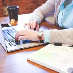 Jak zaprezentować teksty piosenek? Droga do sukcesu w muzyce