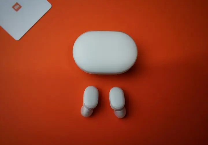 Jak sparować słuchawki Xiaomi z telefonem? Prosty poradnik!