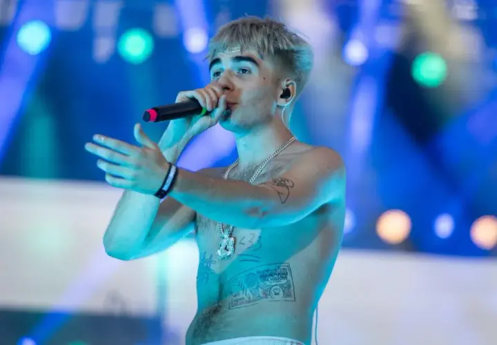 Ile trwa koncert Maty? Zaplanuj swój wieczór bez stresu!