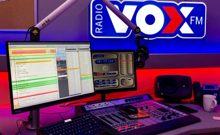 VOX FM: Na jakich falach? Częstotliwości FM i słuchaj online!