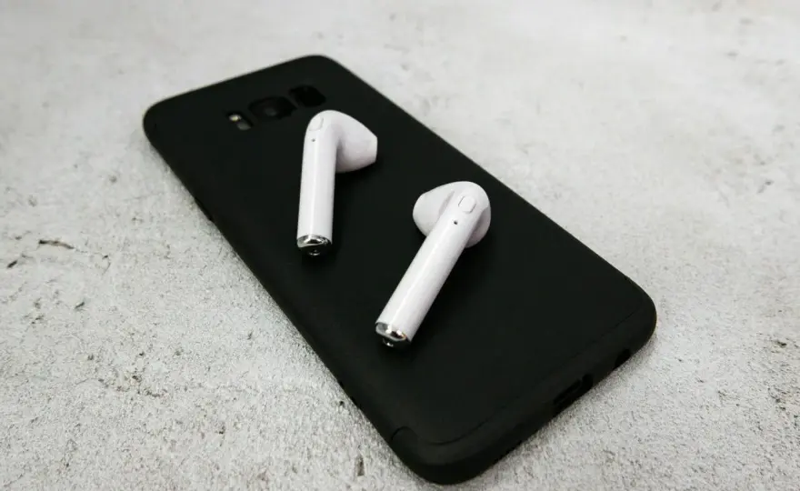 Jak podłączyć słuchawki Bluetooth do telefonu? - Rozwiąż problemy