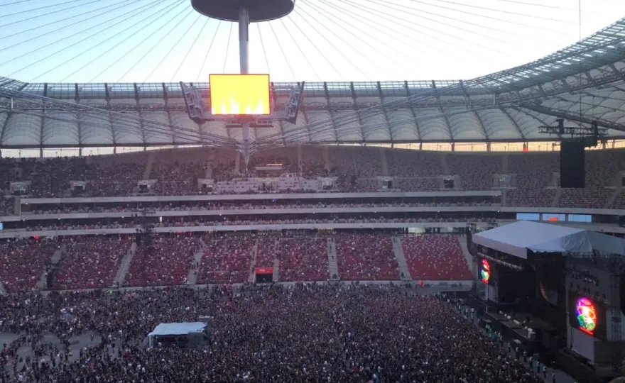 Koncert na PGE Narodowym - Płyta czy trybuny? Jak uniknąć błędów?