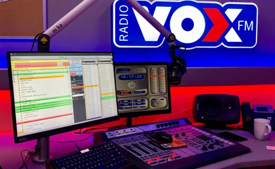VOX FM w Warszawie - gdzie złapać 104,4 FM i słuchać online?