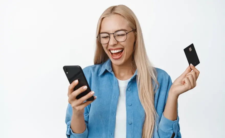 Cashback i zwroty: jak naprawdę działają i kiedy się opłacają