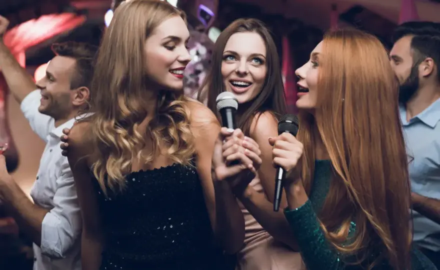 Najlepsze piosenki na karaoke - jak wybrać utwór na udany wieczór