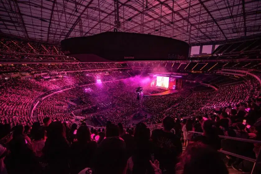 BTS koncert tłum fanów
